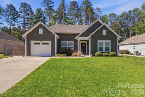 Photo of 4524 Mountain Island Road, Charlotte, NC 28214 (MLS # 4384179)