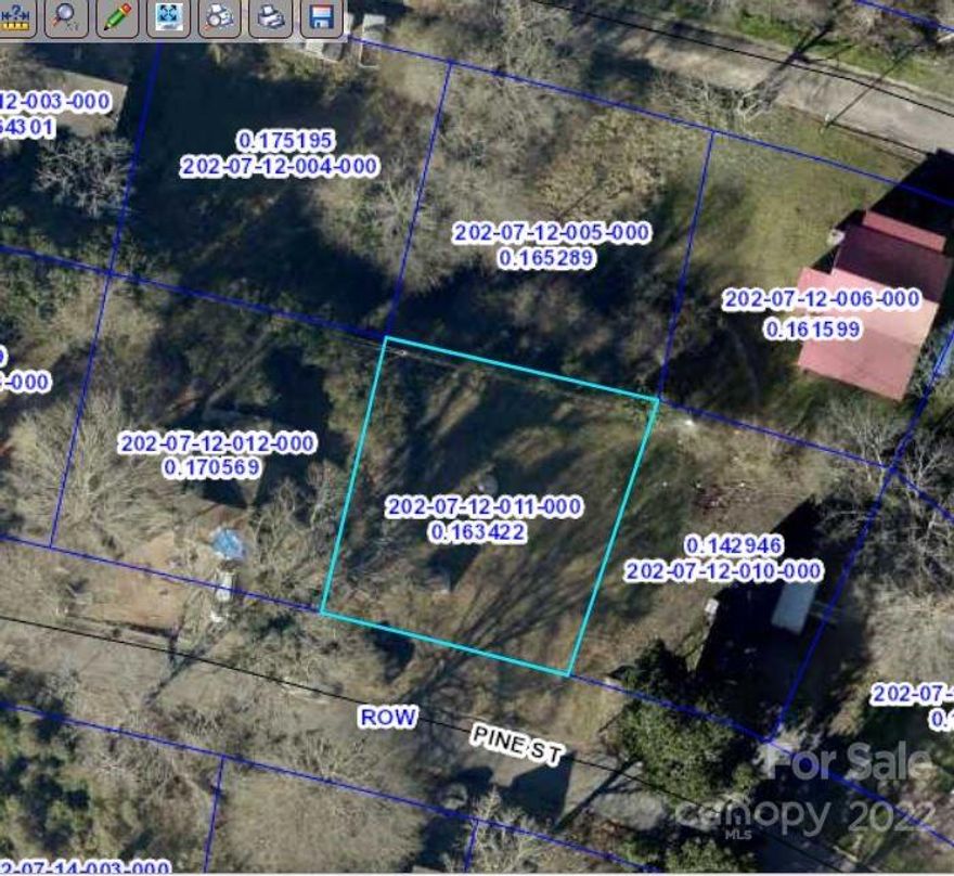 .16 Acres in Great Falls. MUST BE SOLD WITH A QUIT CLAIM DEED.