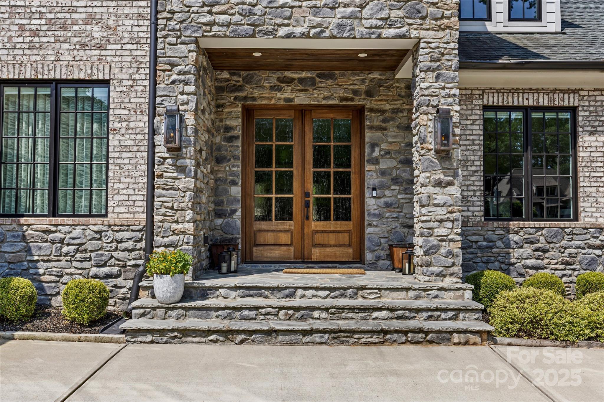 5638 Timber Lane