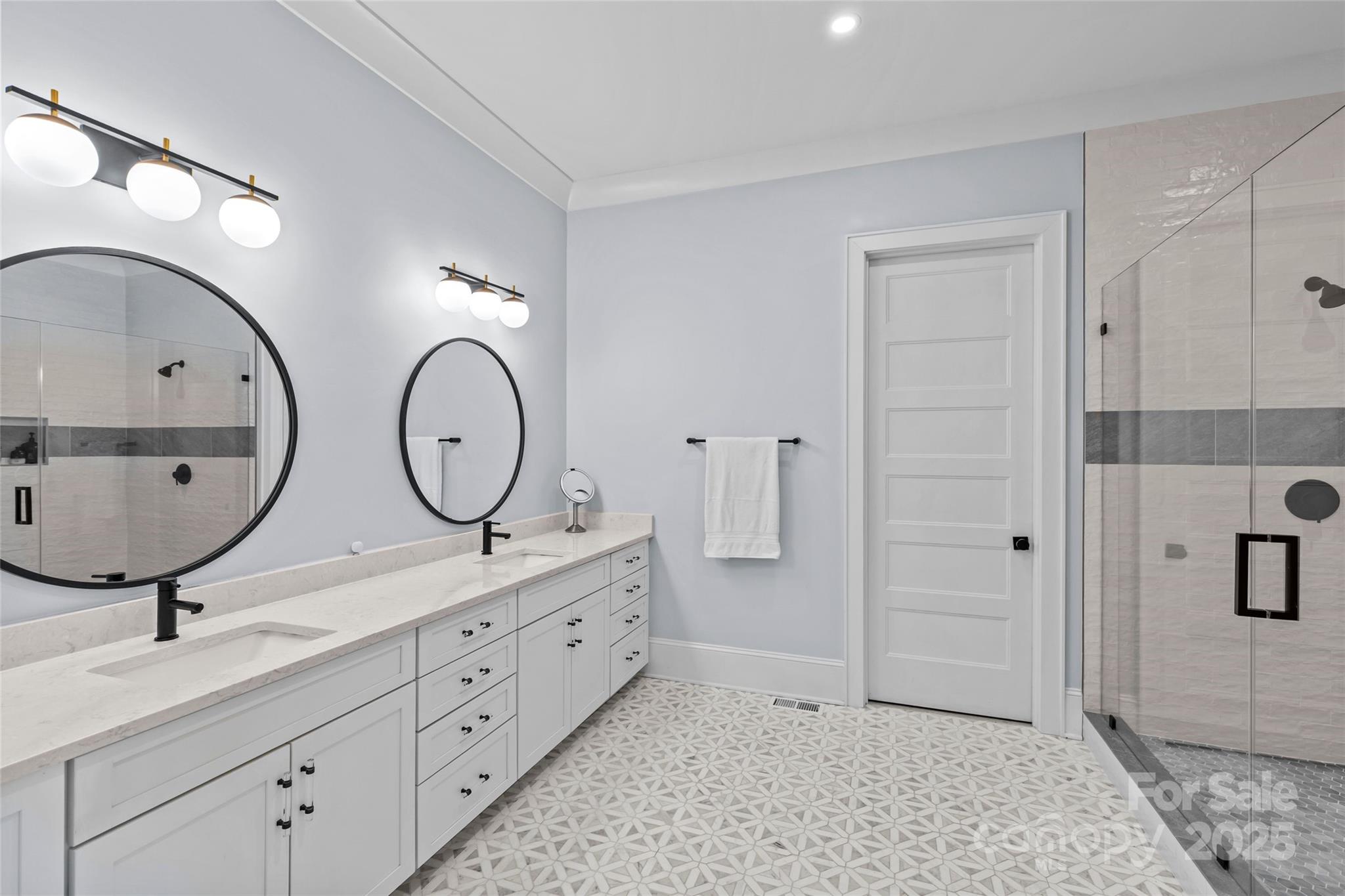 Mammoth Oaks - Residential