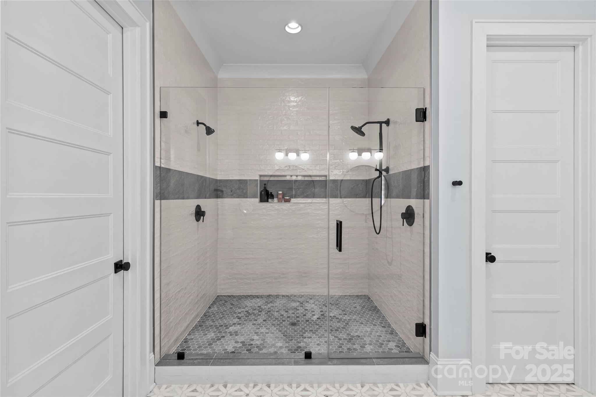 Mammoth Oaks - Residential