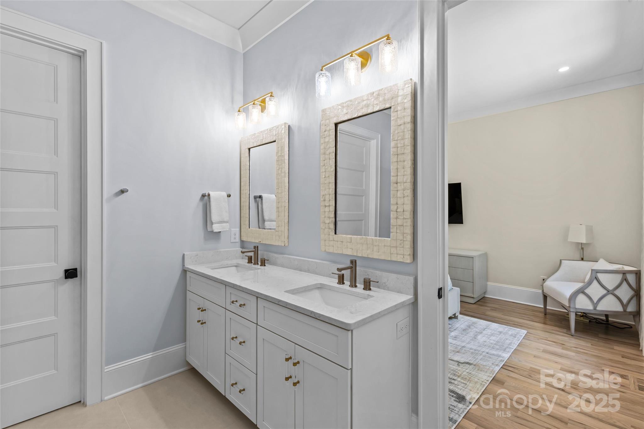 Mammoth Oaks - Residential