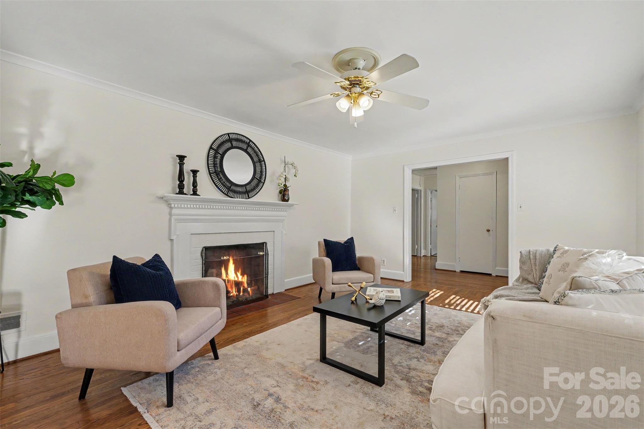 407 Pine Street 2