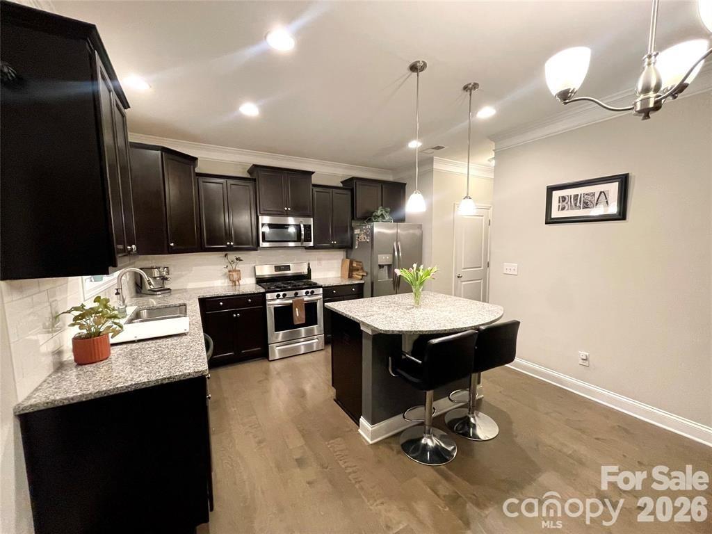 3943 Norman View Drive 8