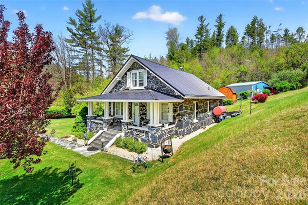 6507 S 226 HWY, SPRUCE PINE, NC 28777 - Image ca9818e9e5c849b160156e5ecefb09e9/1420215754