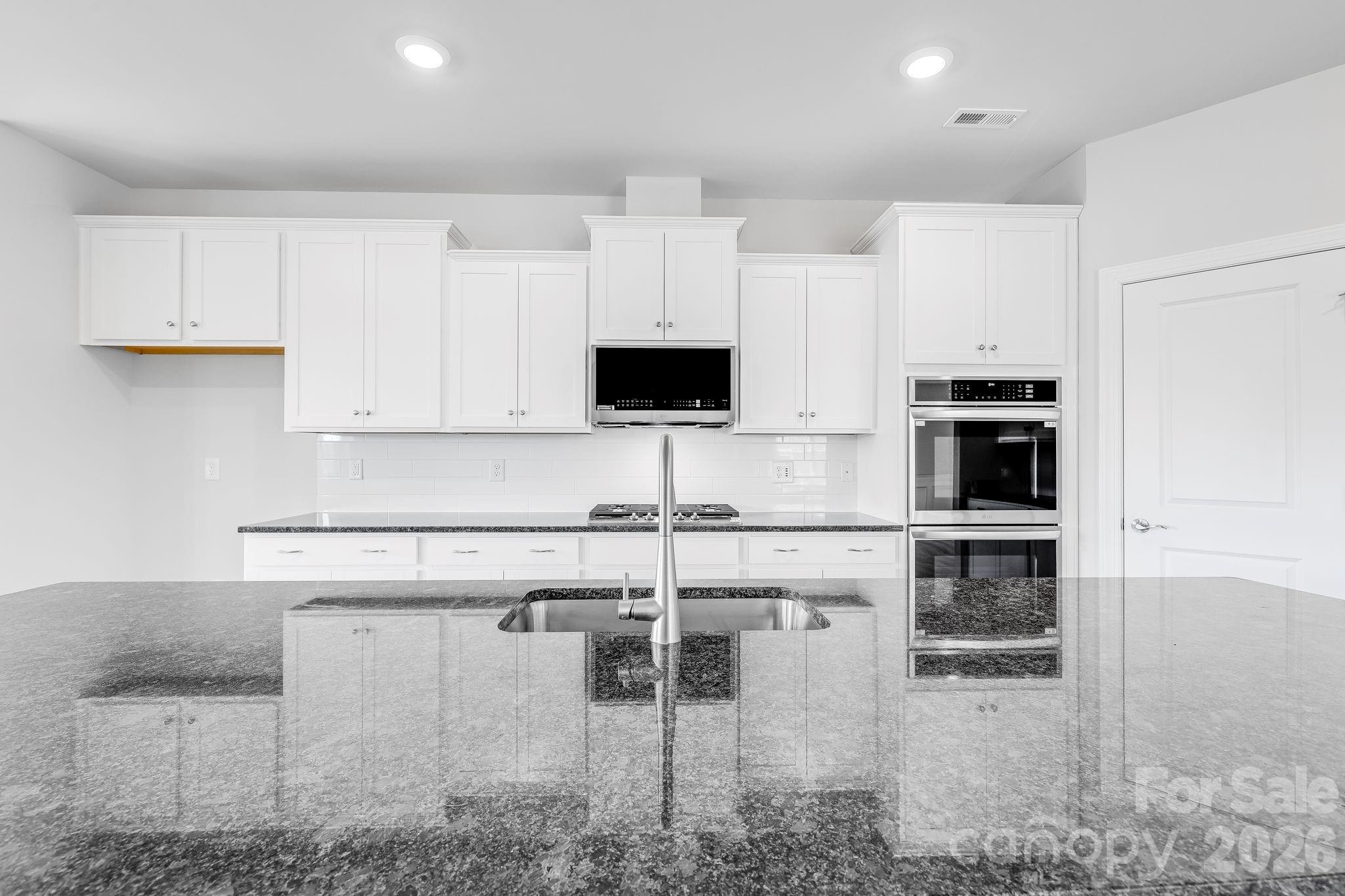 Roselyn - Residential