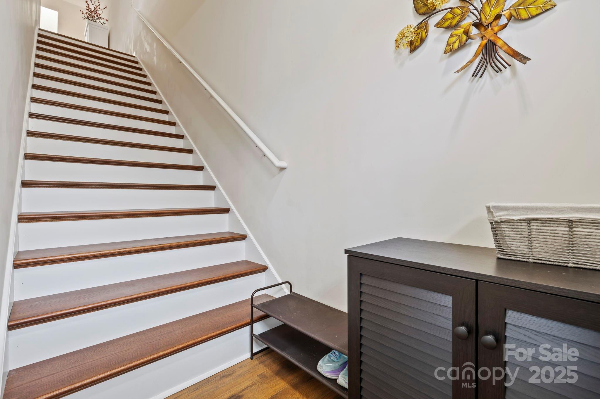 123 Foxden Drive 202