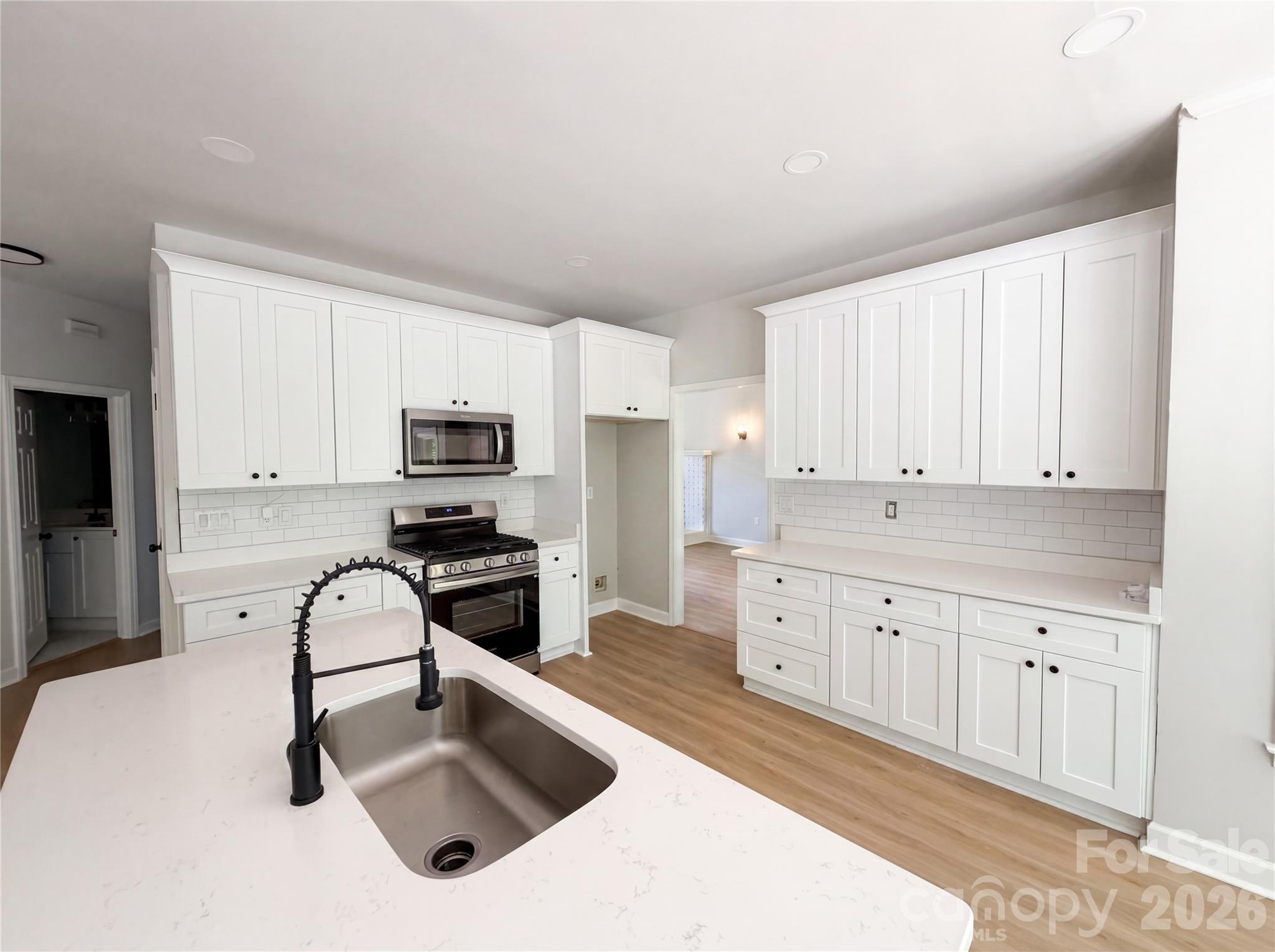 6095 Coral View Drive