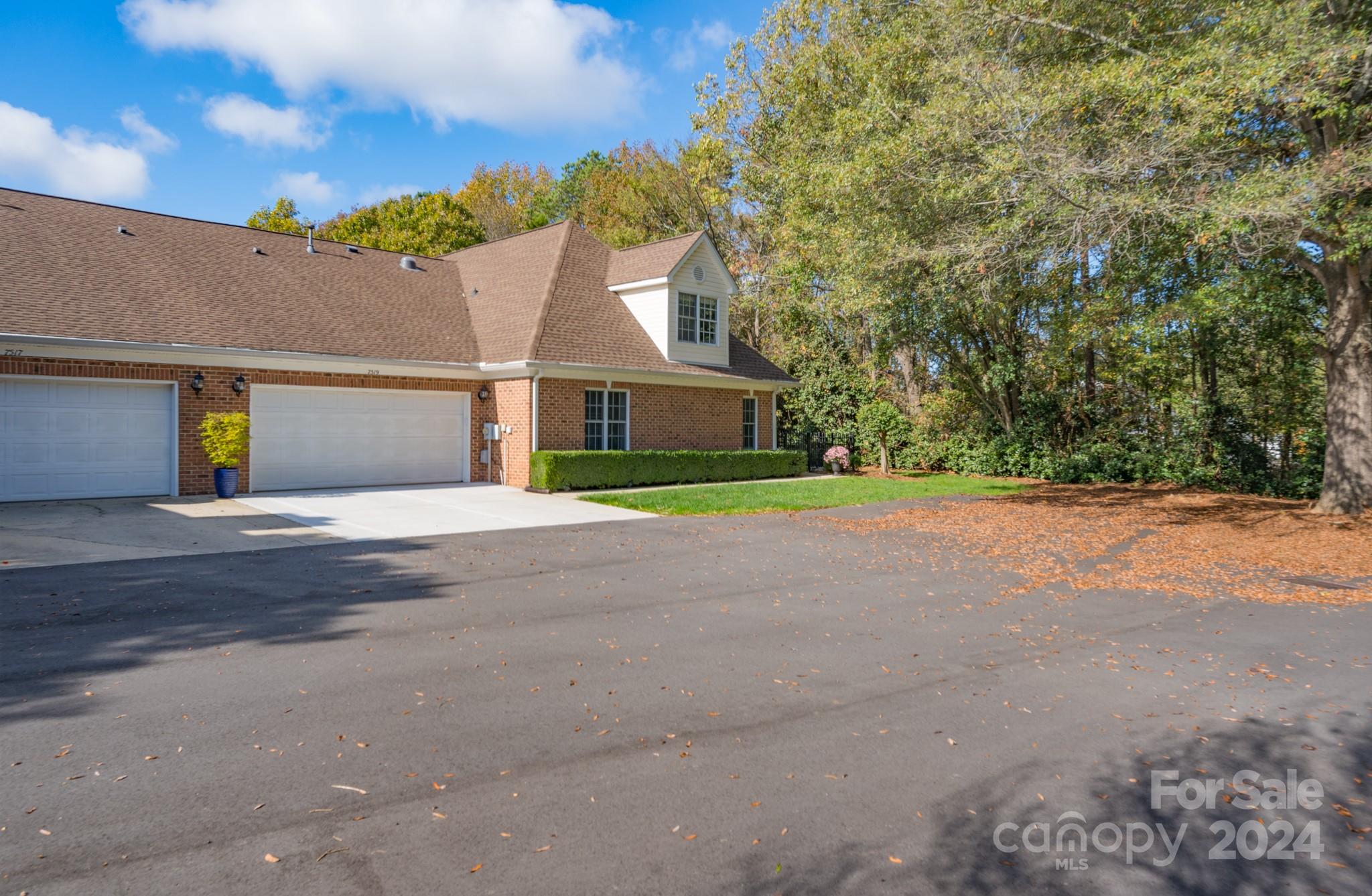 Greenhurst at Piper Glen - Residential