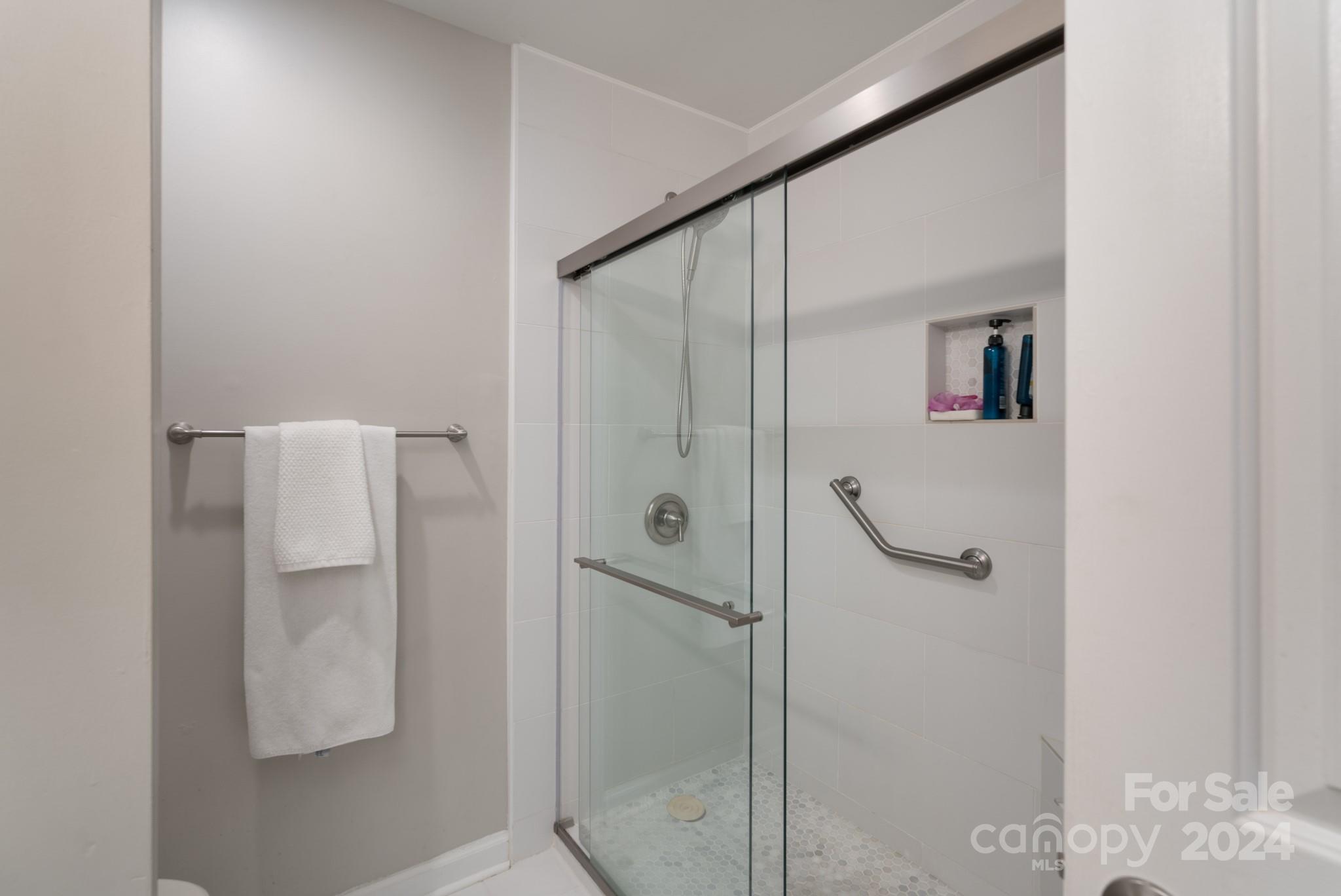 Greenhurst at Piper Glen - Residential