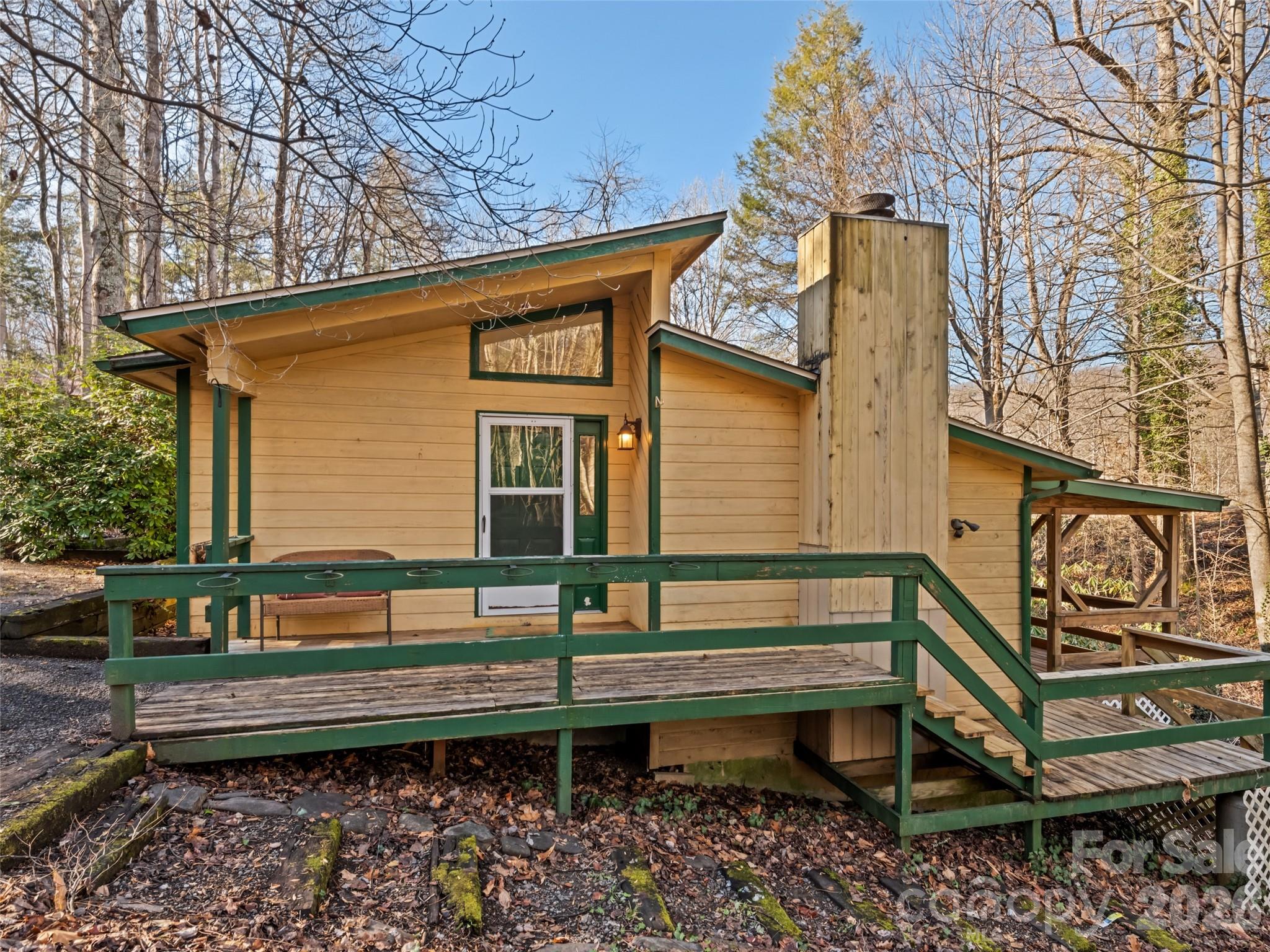 259 Hemlock Loop