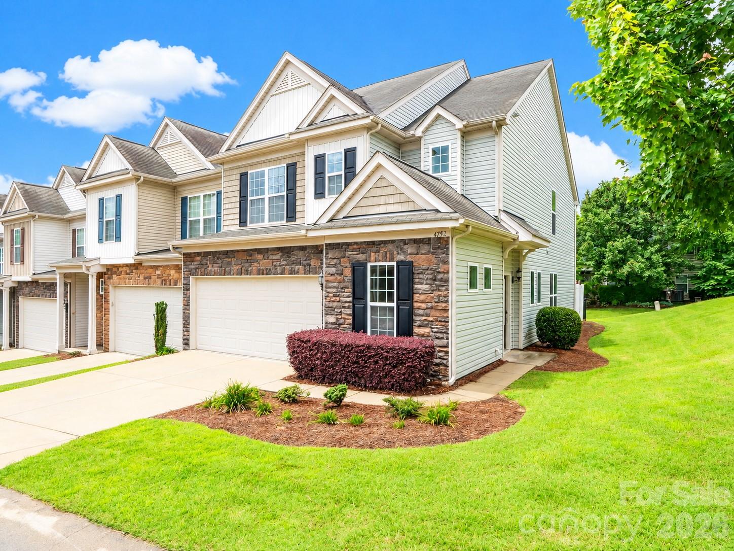 4752 Mount Royal Lane