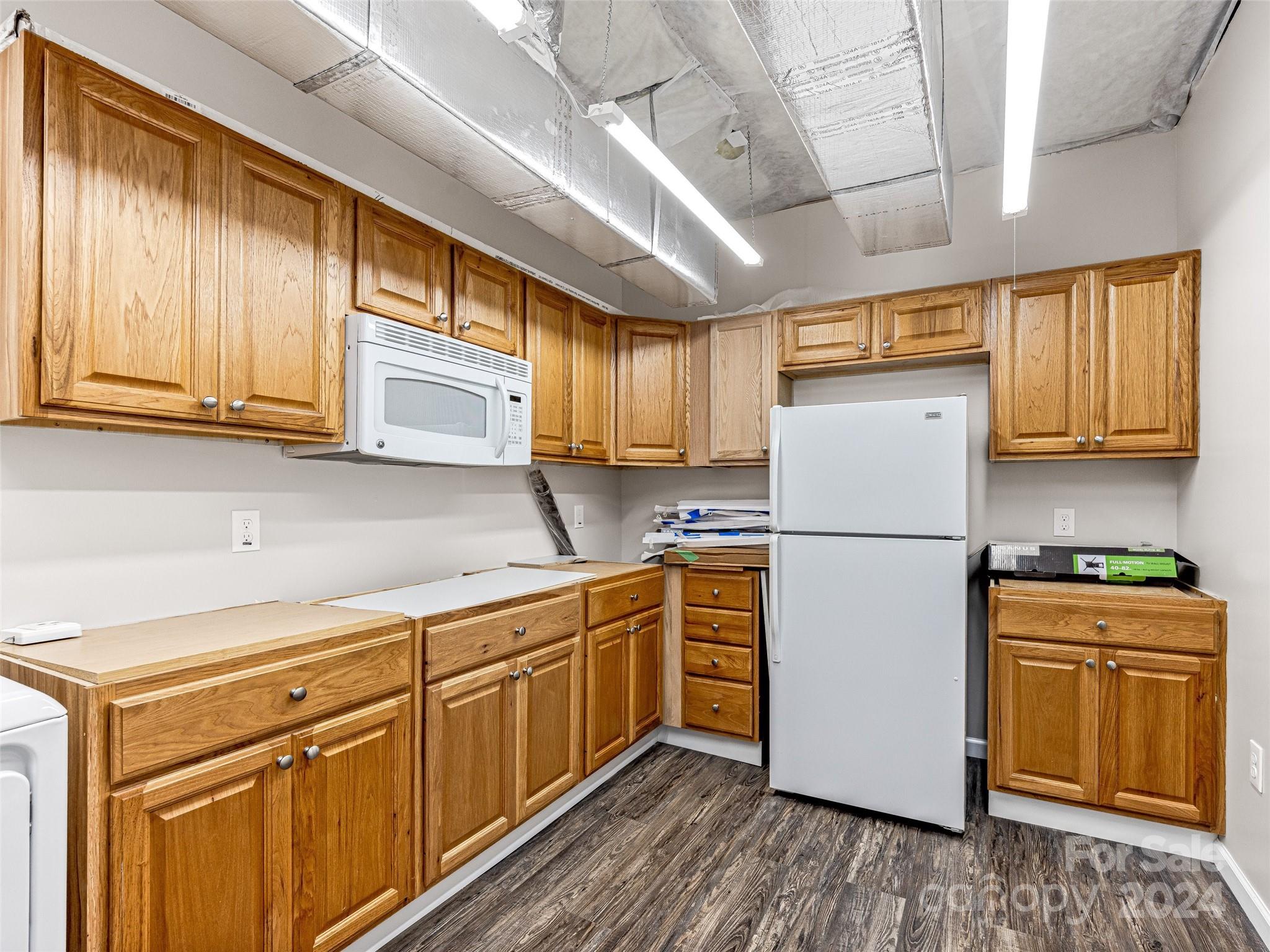 Cummings Cove - Residential