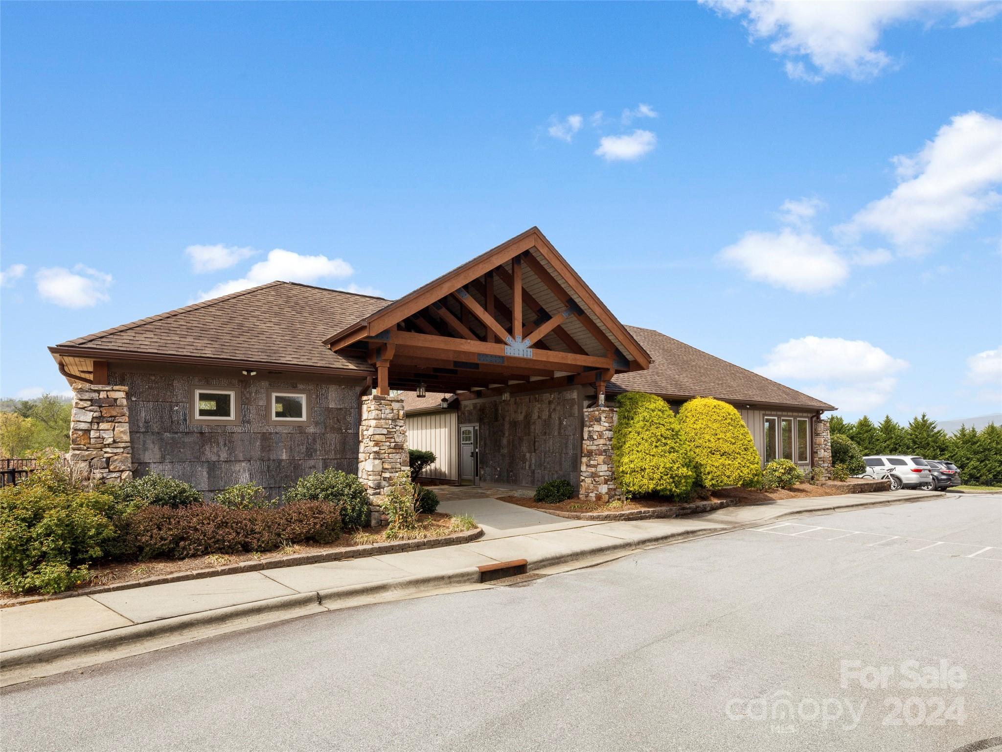 Cummings Cove - Residential