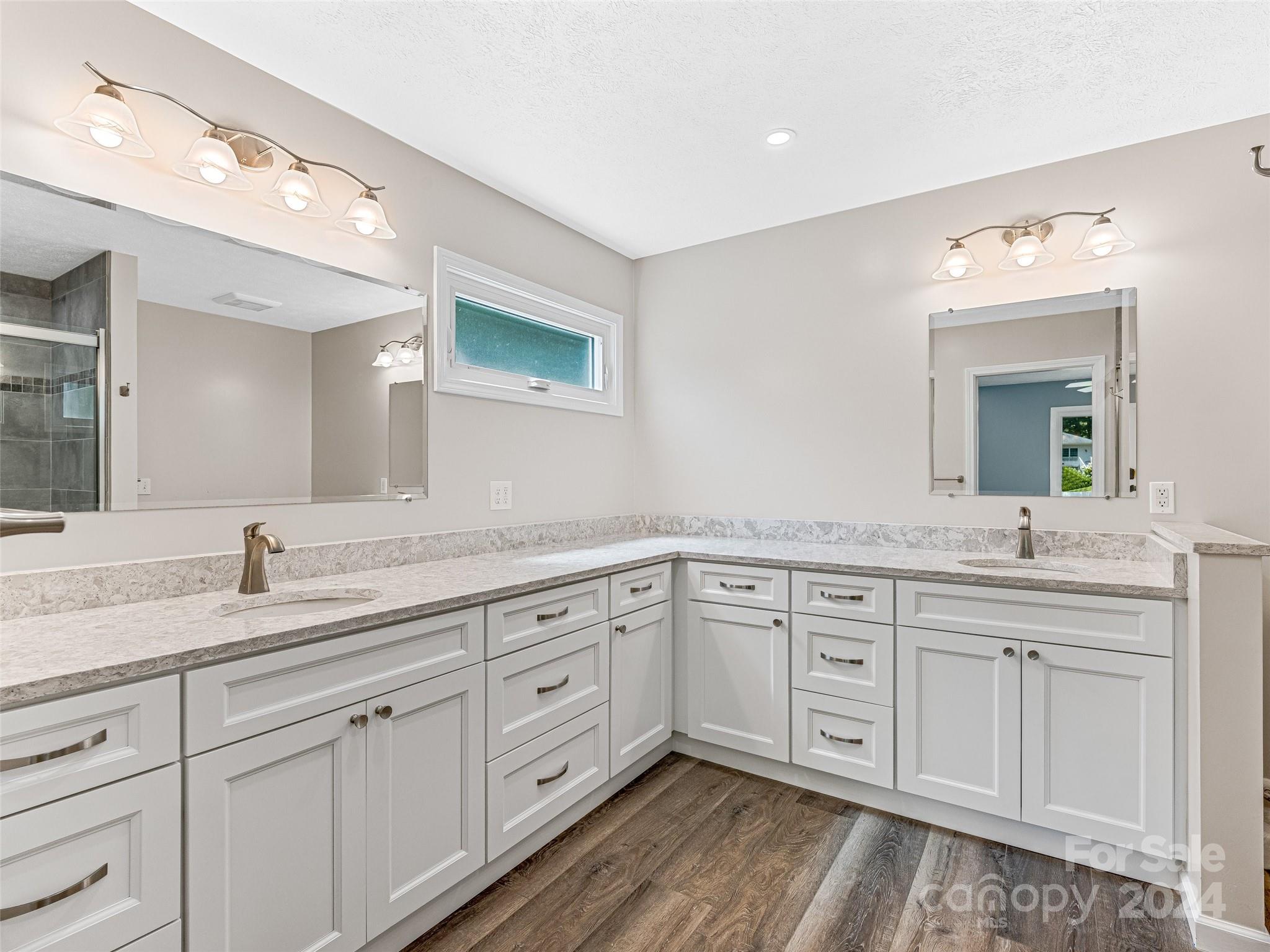 Cummings Cove - Residential