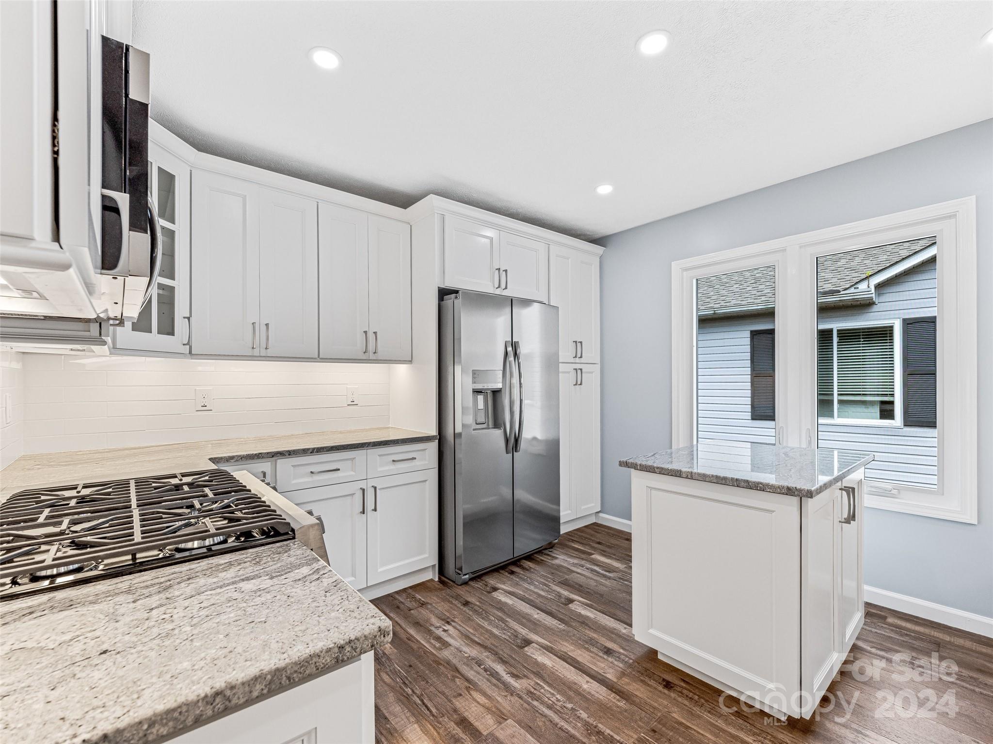 Cummings Cove - Residential