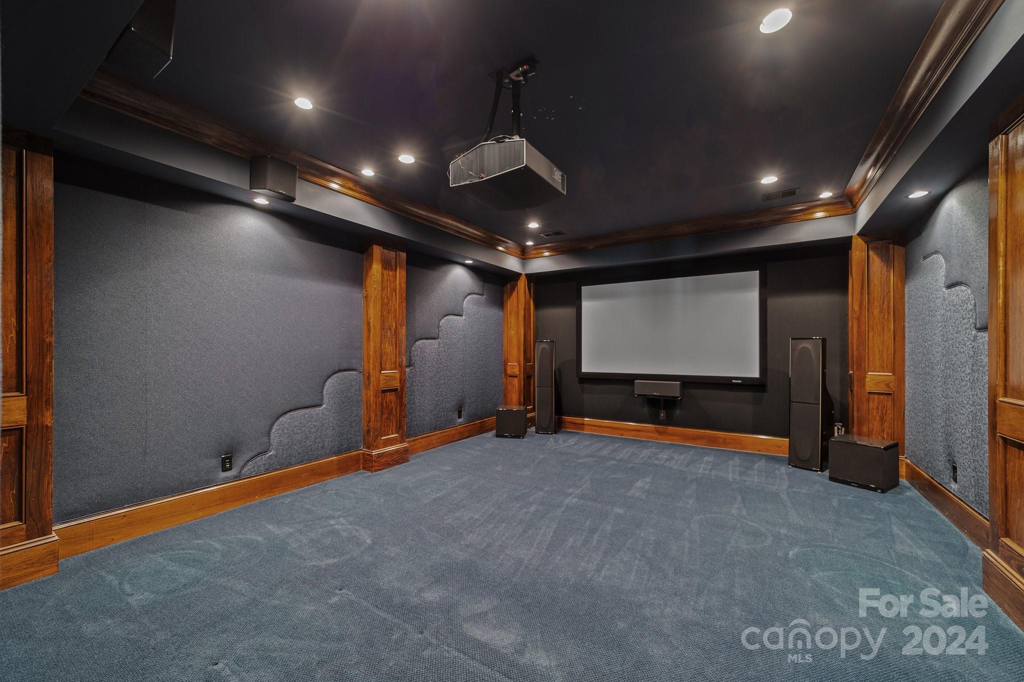 The Peninsula - Residential