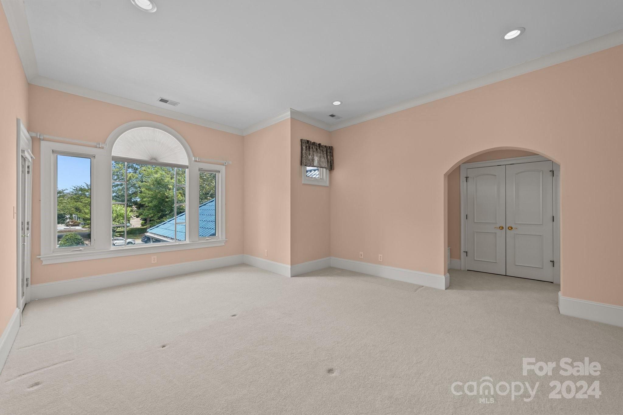 The Peninsula - Residential