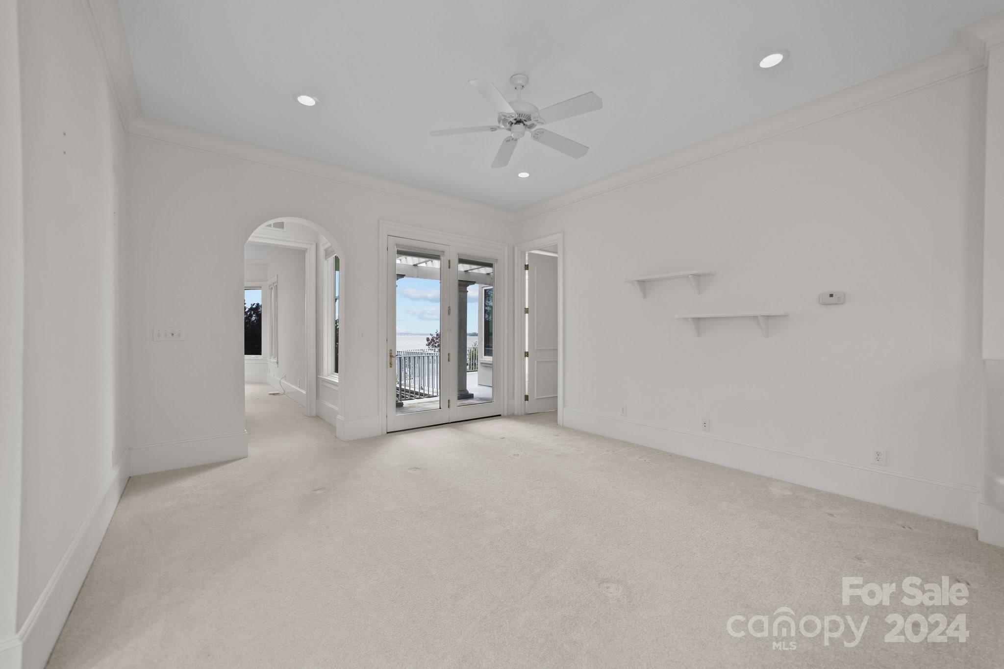 The Peninsula - Residential