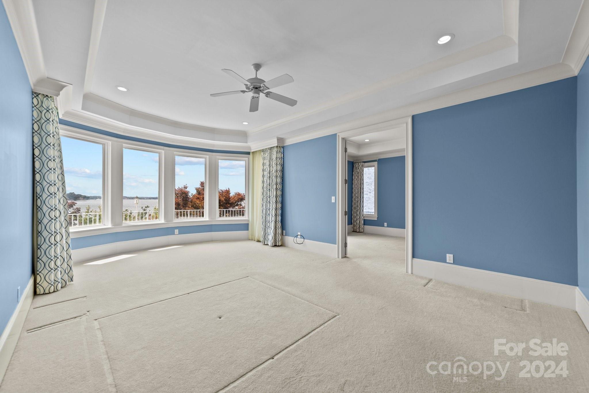 The Peninsula - Residential