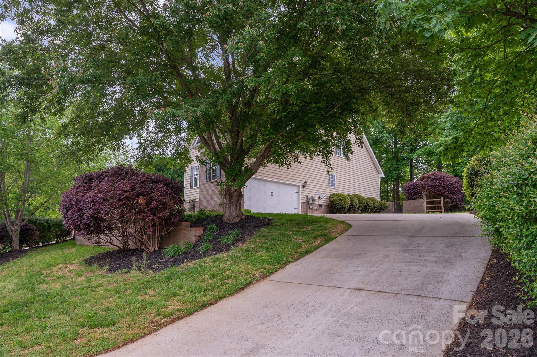 Lauren Woods - Residential