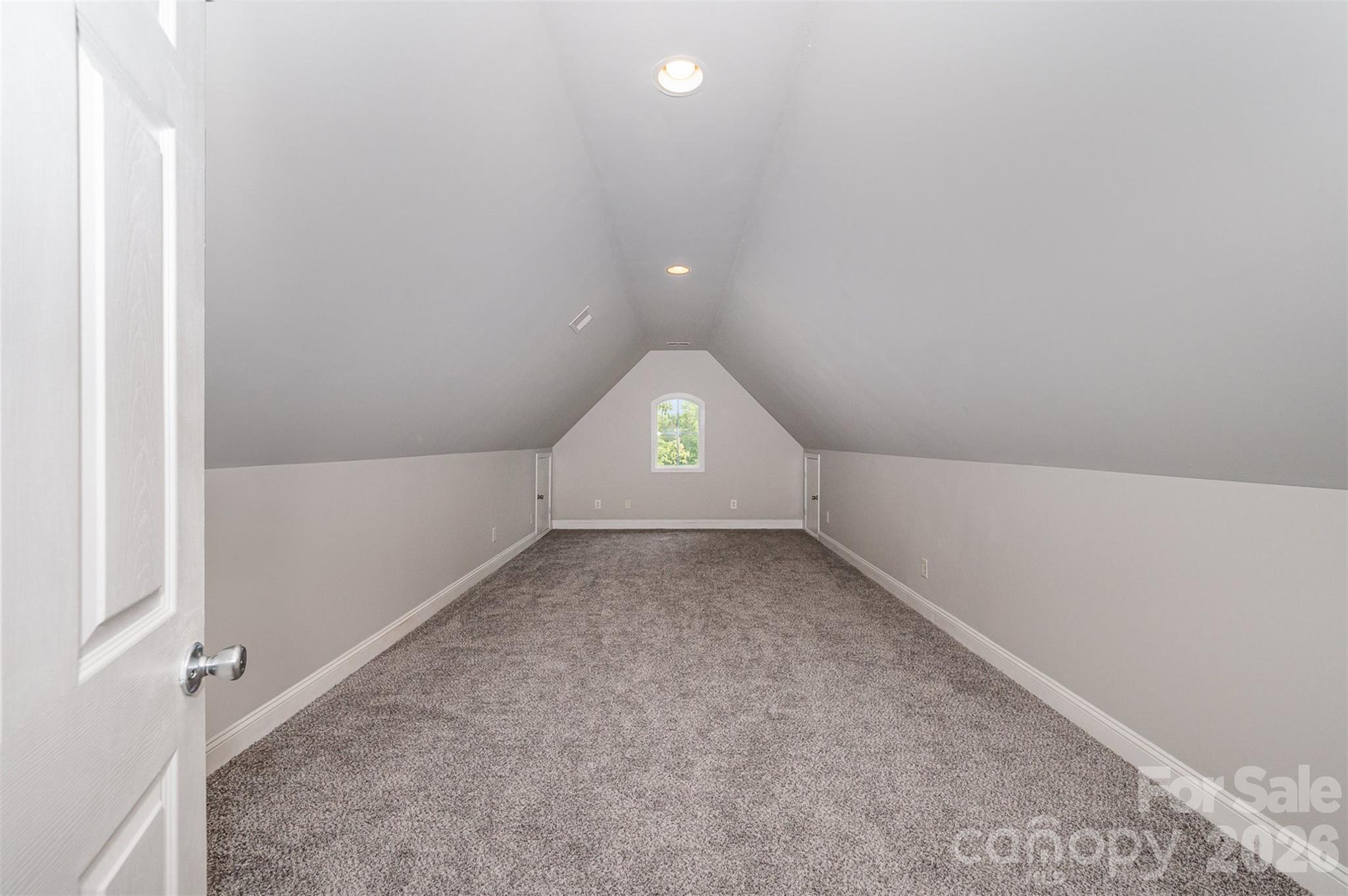 Lauren Woods - Residential