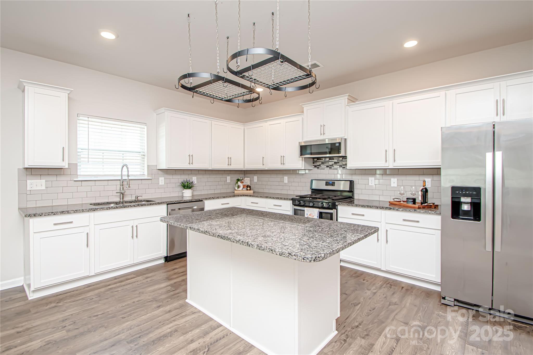 Sutton Farms - Residential