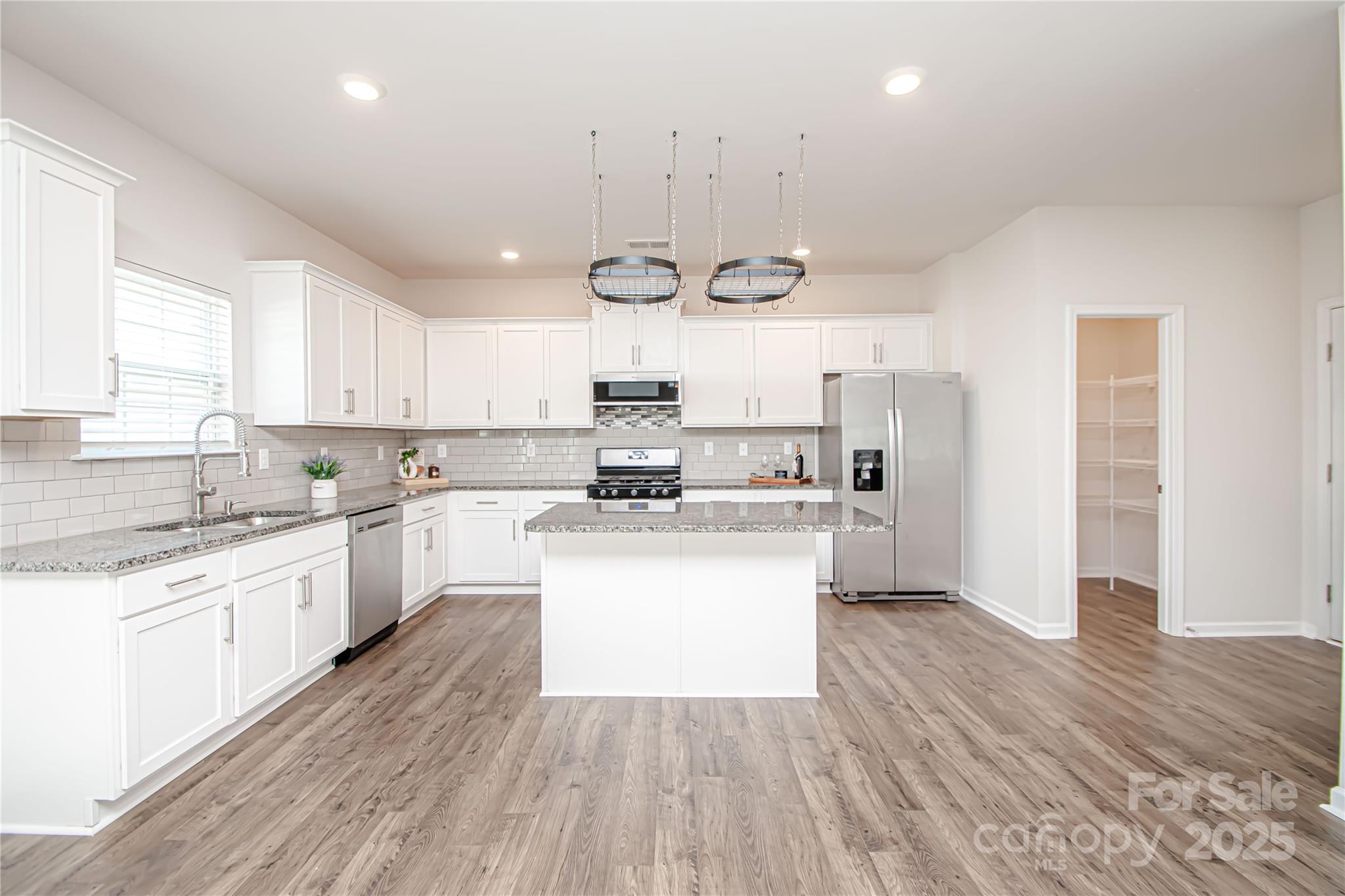 Sutton Farms - Residential