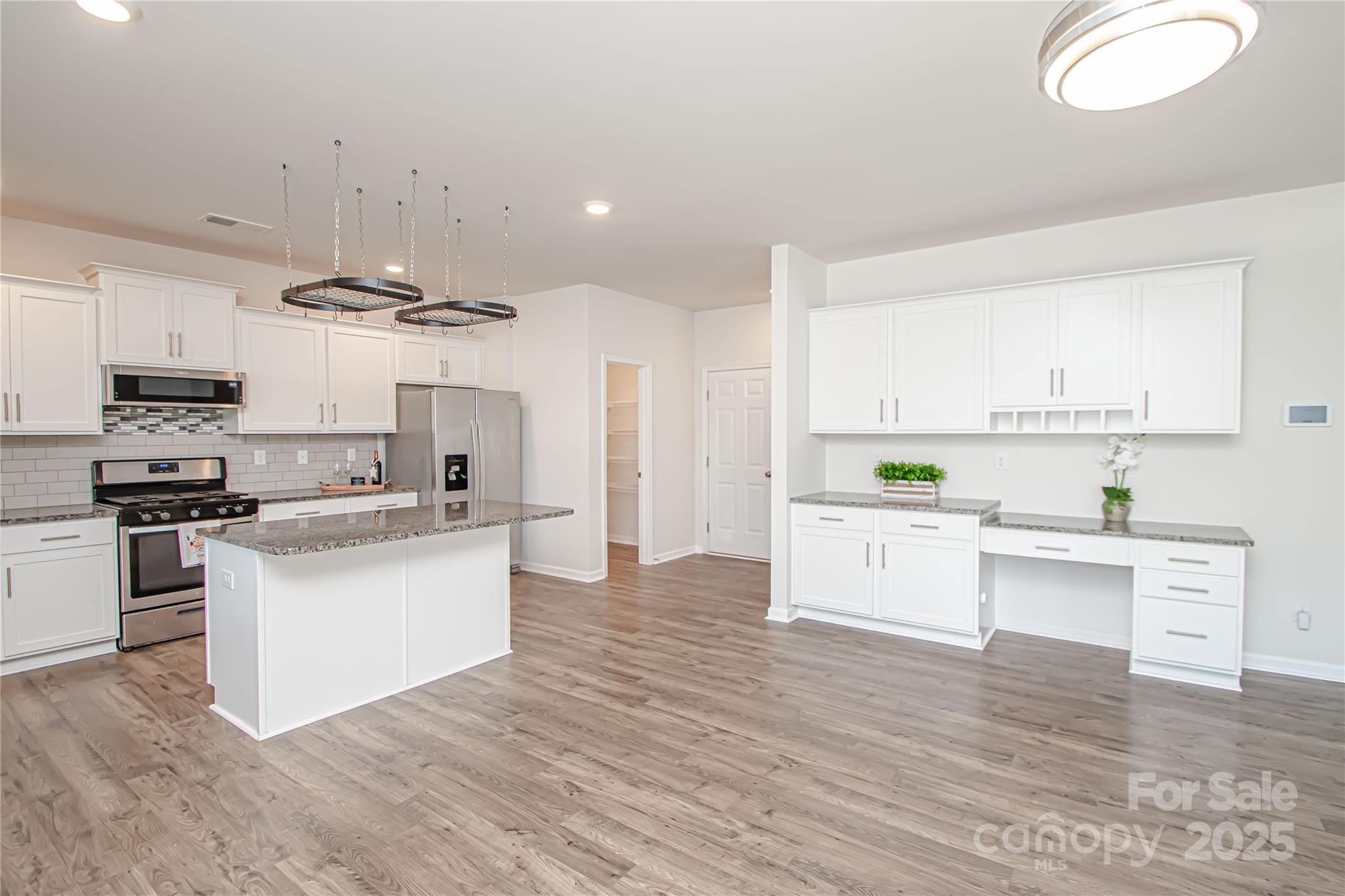 Sutton Farms - Residential