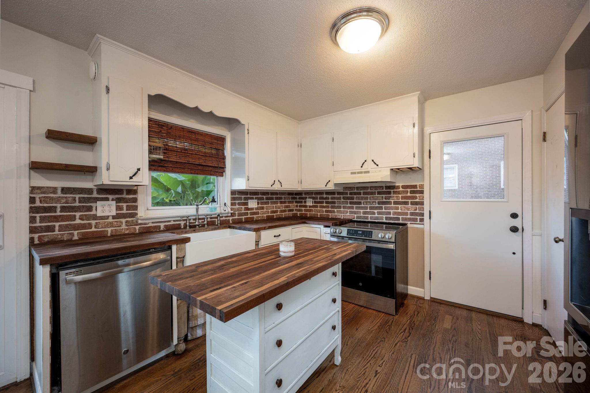 Brookwood Terrace - Residential