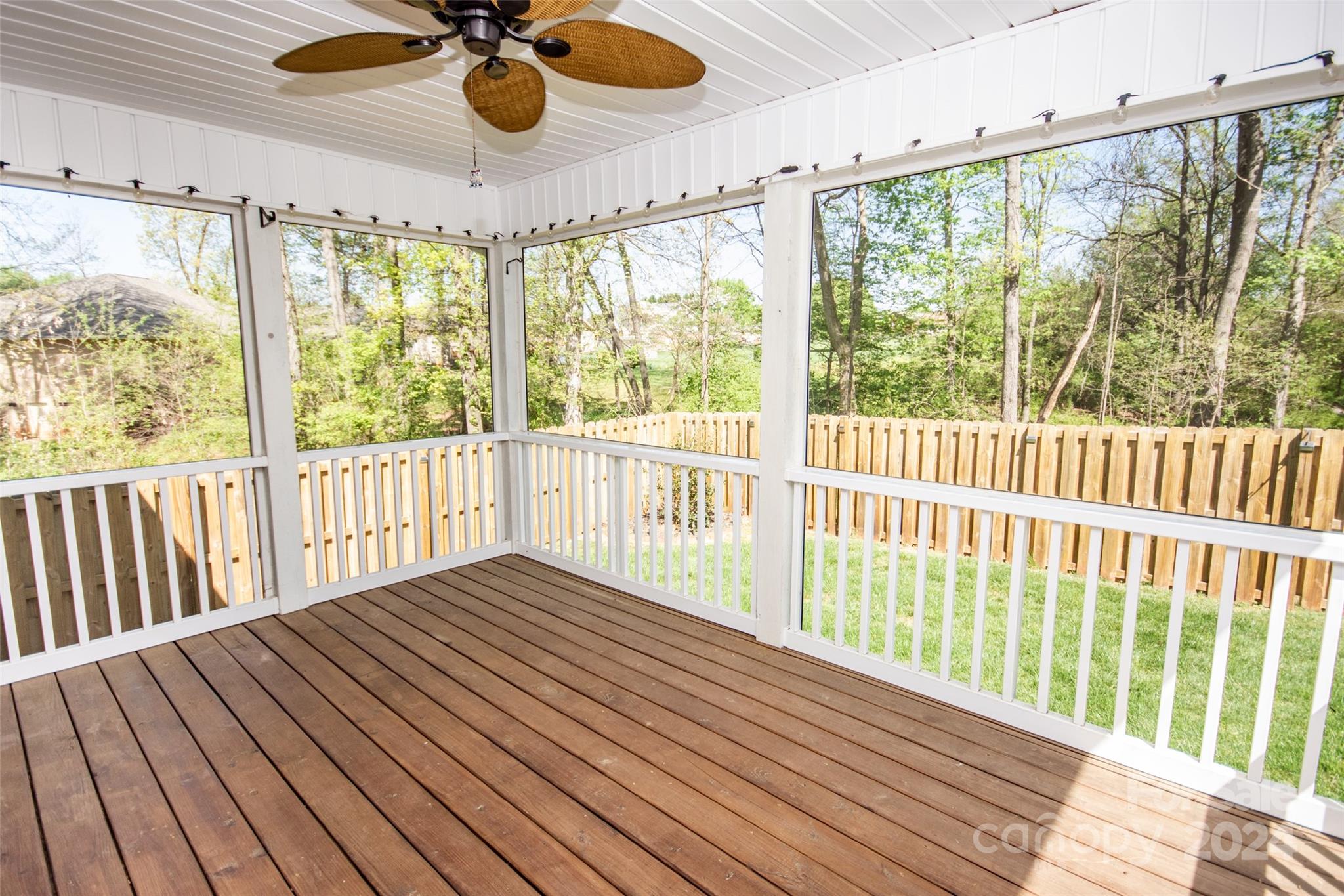 Meadow Oaks - Residential