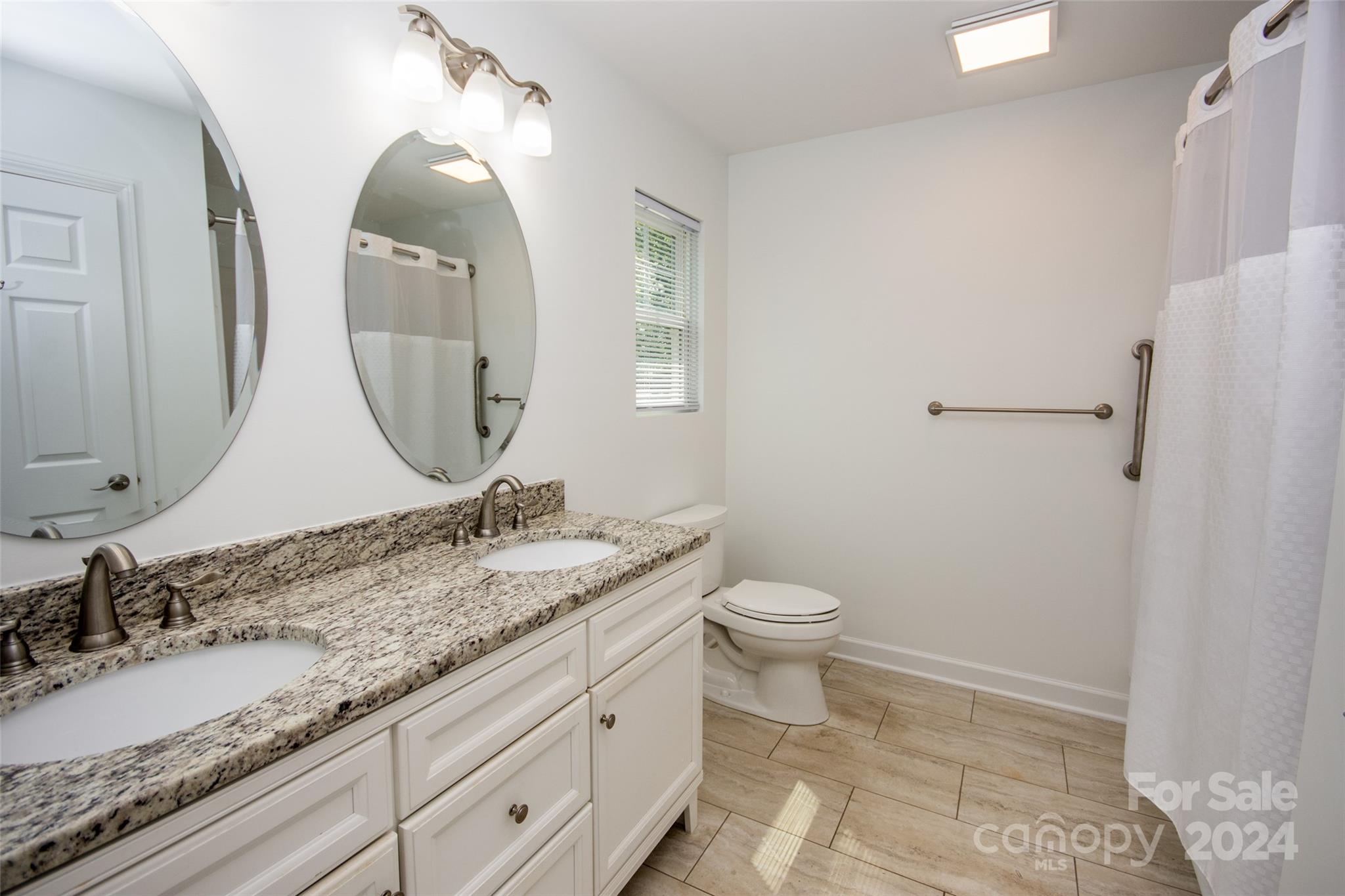 Meadow Oaks - Residential