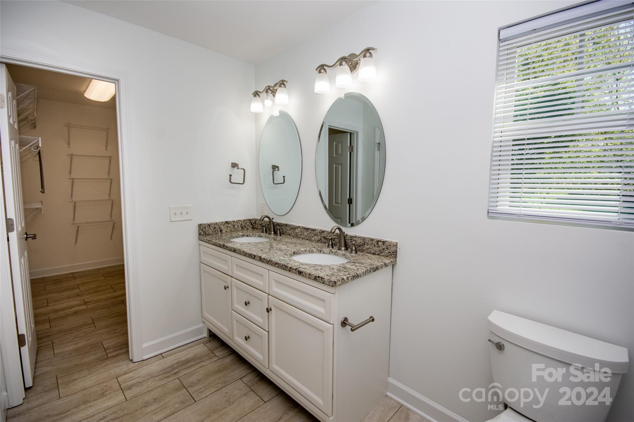 Meadow Oaks - Residential