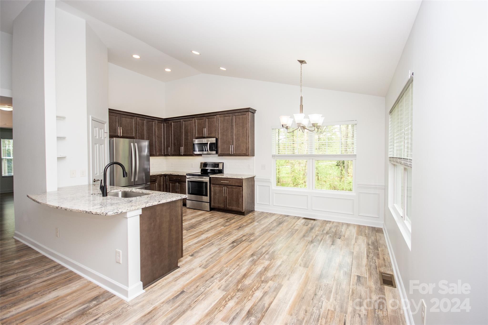 Meadow Oaks - Residential