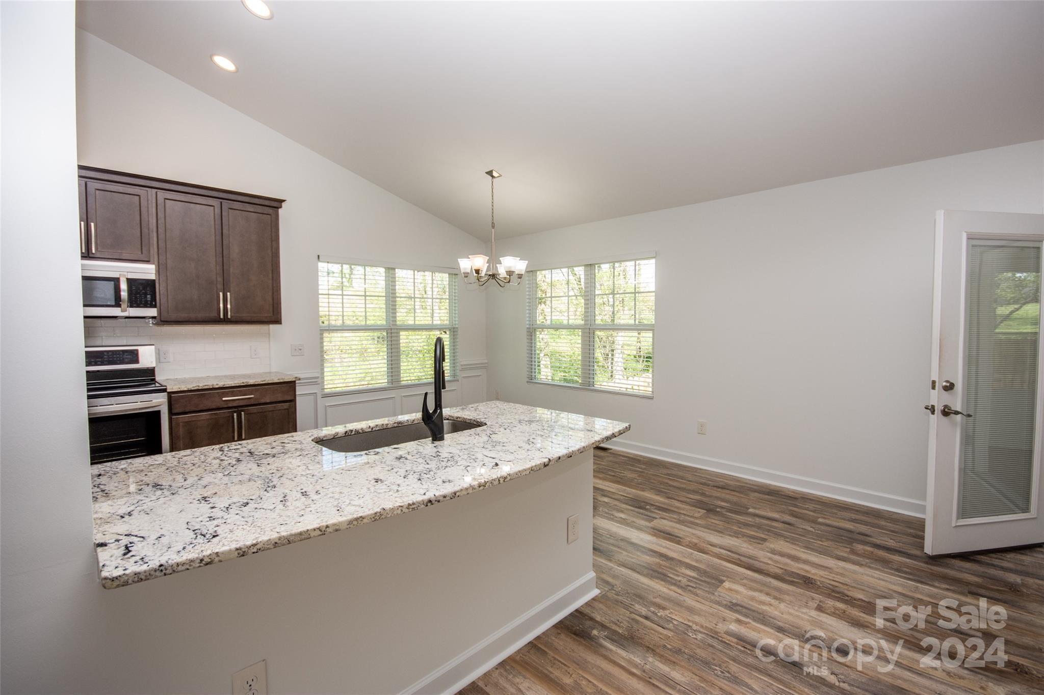 Meadow Oaks - Residential