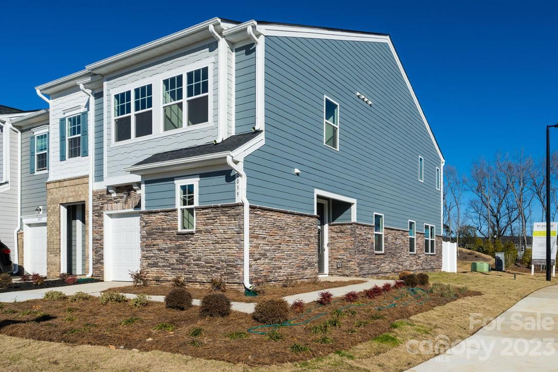 Pergola at Farmington - Residential