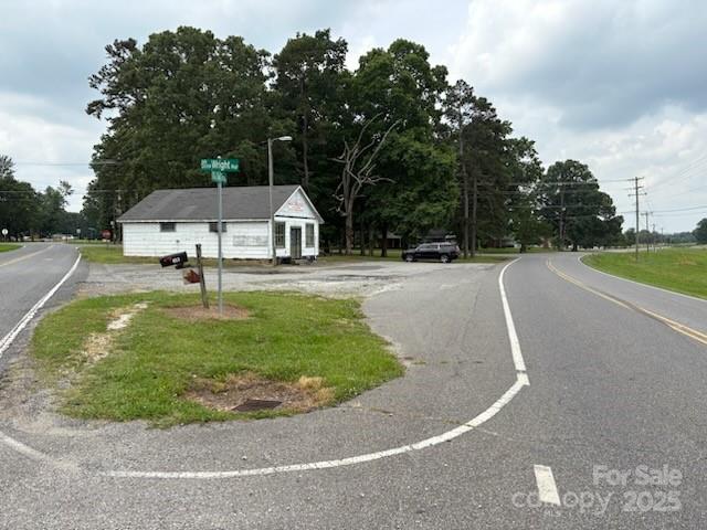 663 OAK GROVE Road