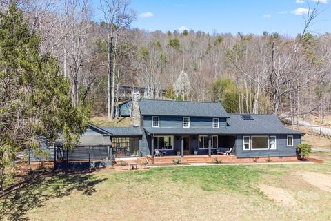 51 Mark Twain Road Asheville NC 28805