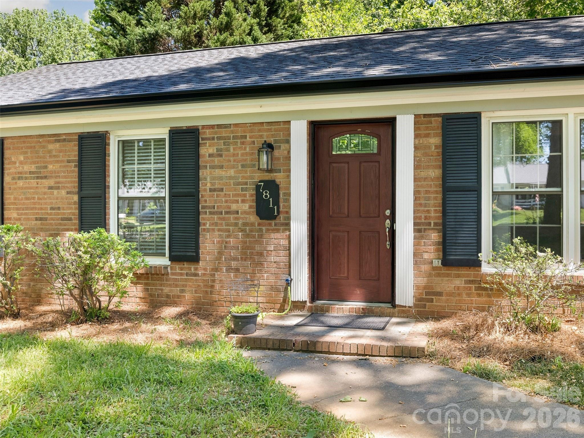 7811 Winterset Drive
