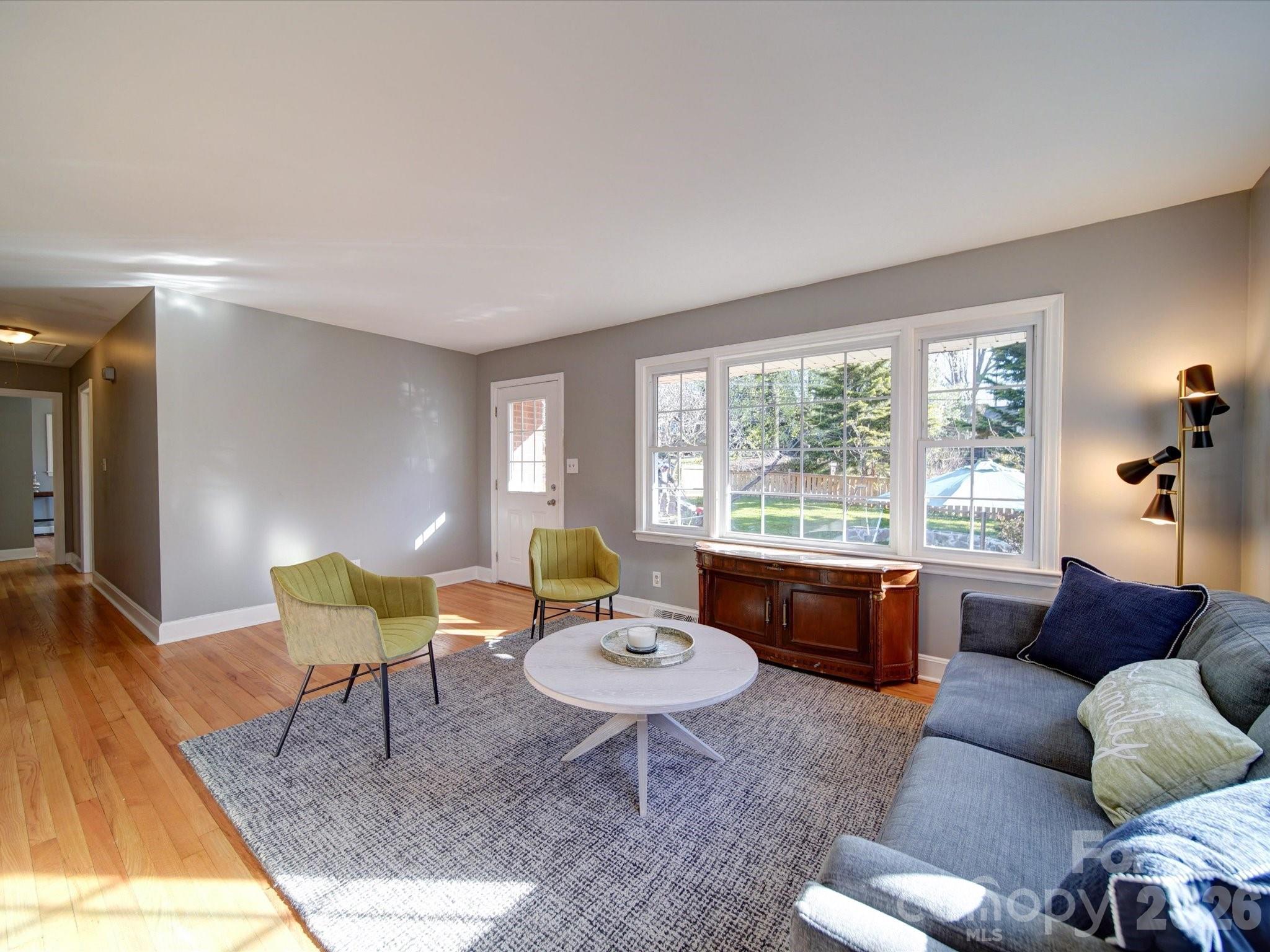 2036 Edgewater Drive