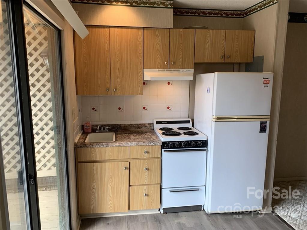 Rumbling Bald on Lake Lure - Residential