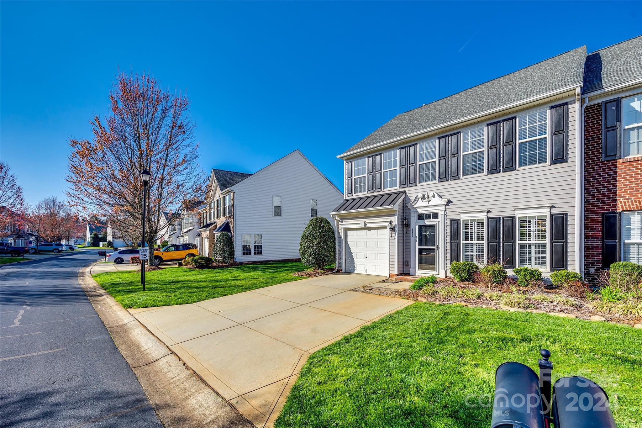 Fairway Townes - Residential