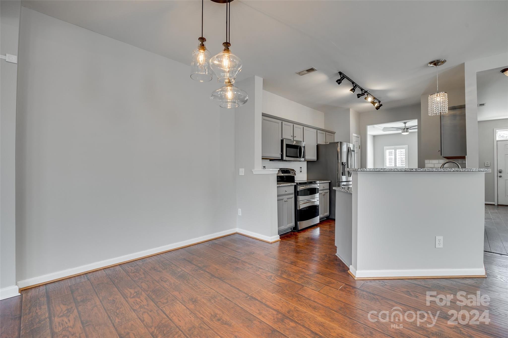 Fairway Townes - Residential