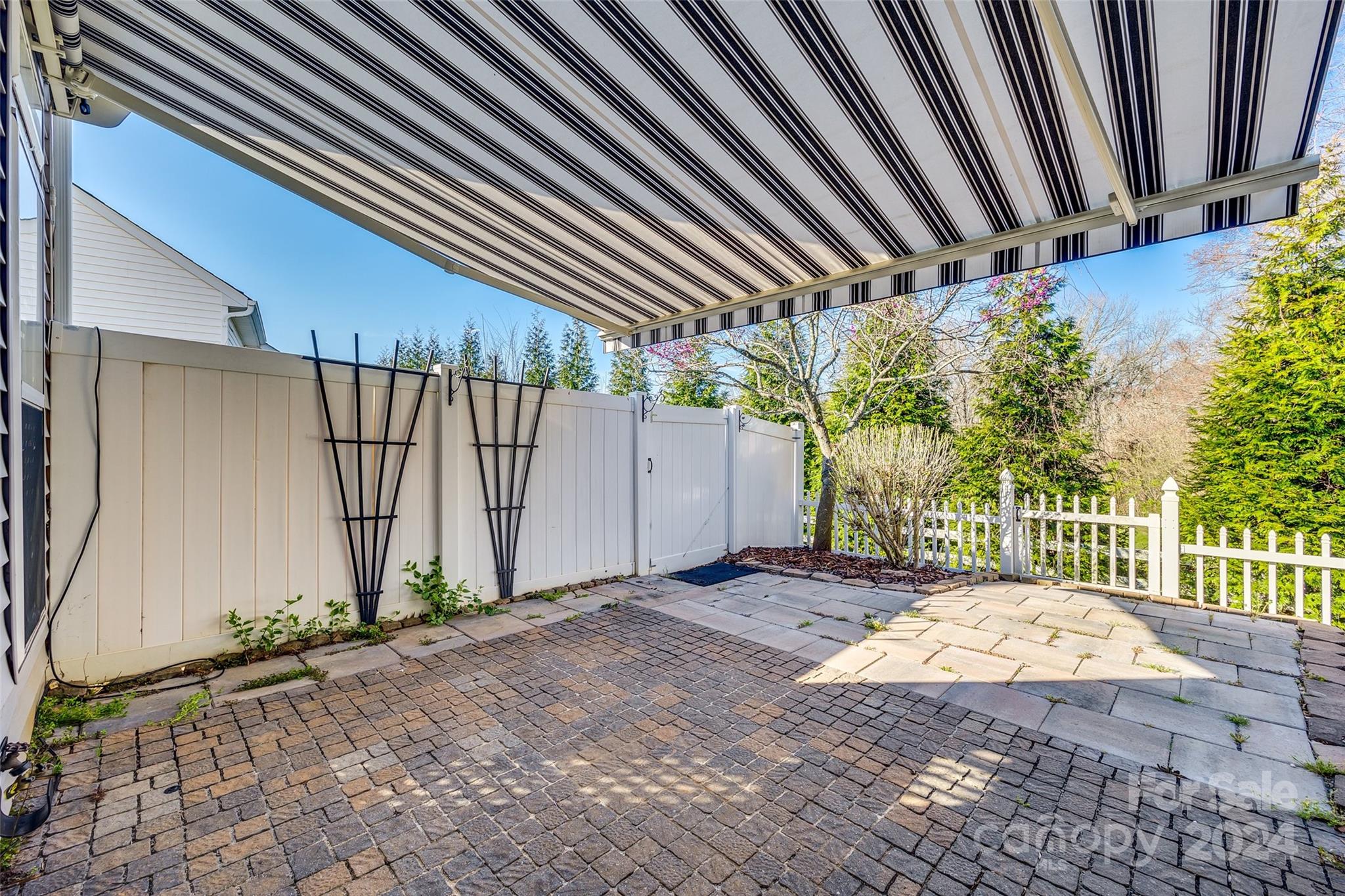 Fairway Townes - Residential