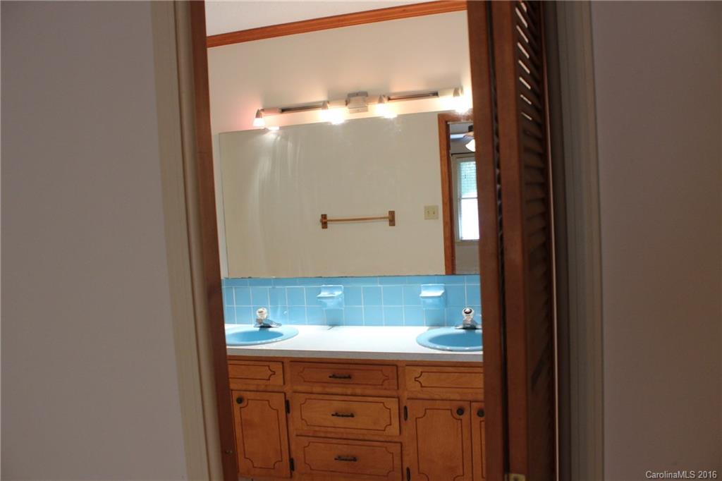 Hickory Hills - Residential