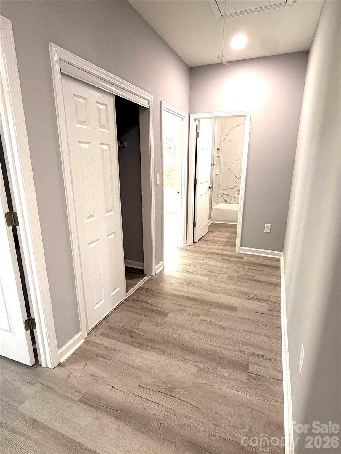 Hawk Ridge - Residential