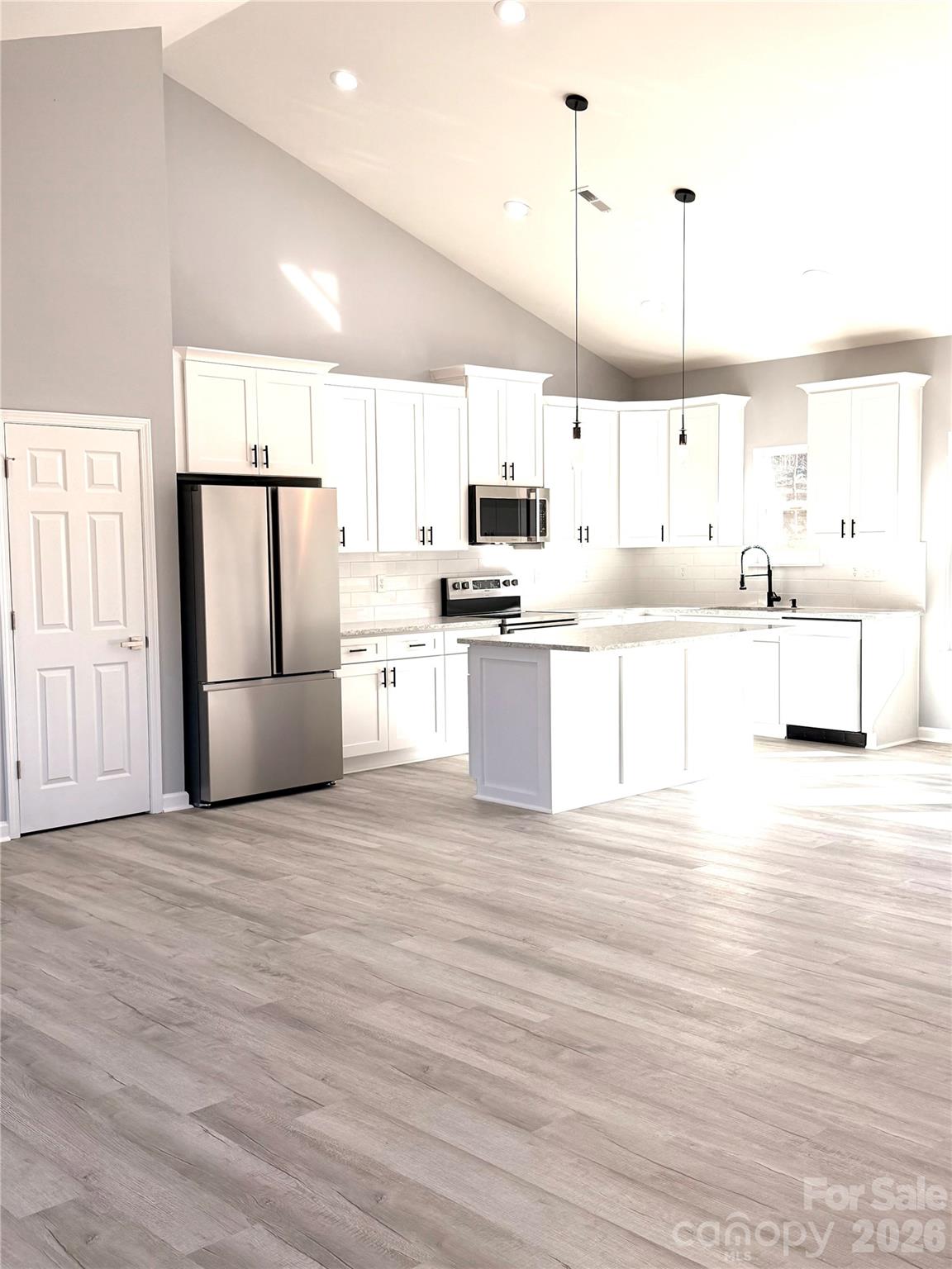 Hawk Ridge - Residential