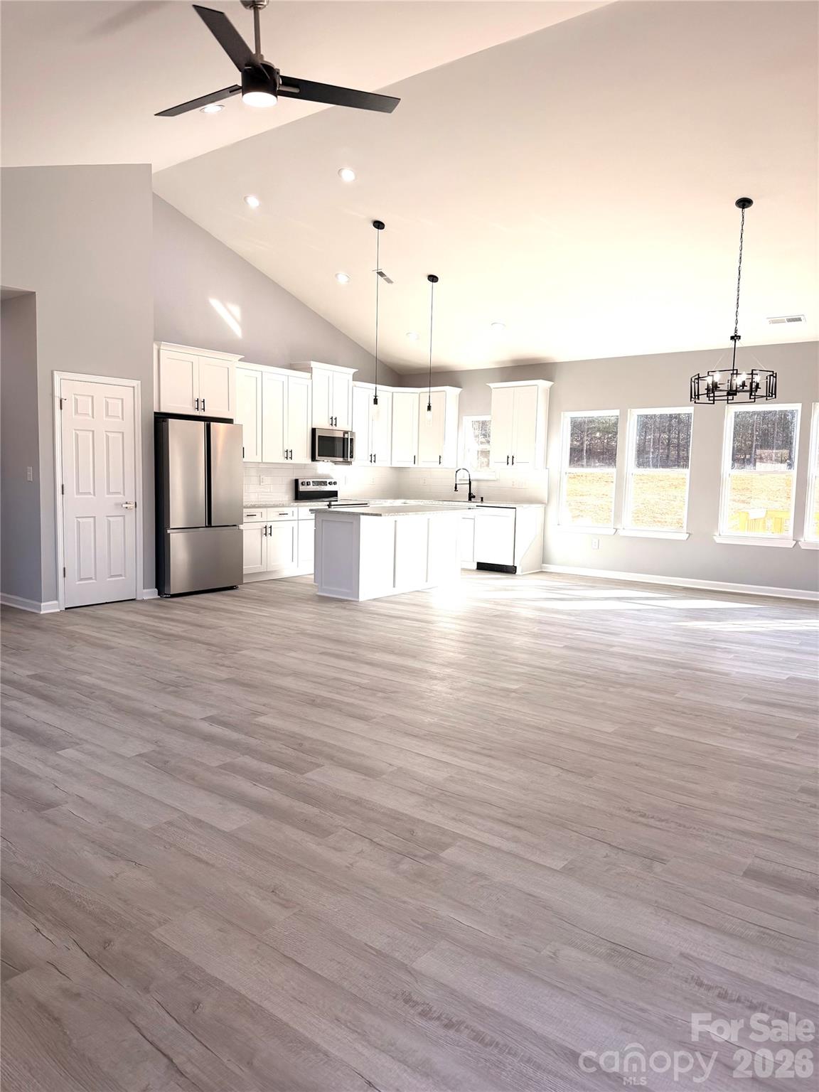 Hawk Ridge - Residential