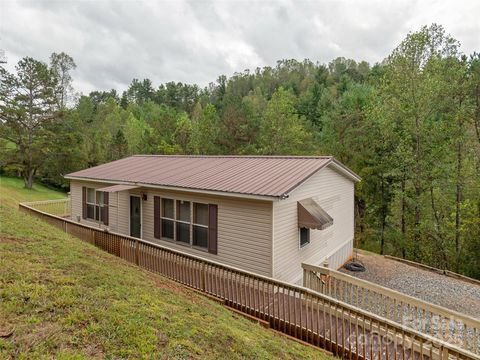 81 Mount Airy Road Marshall NC 28753