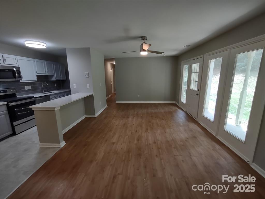 6106 Meadow Rose Lane